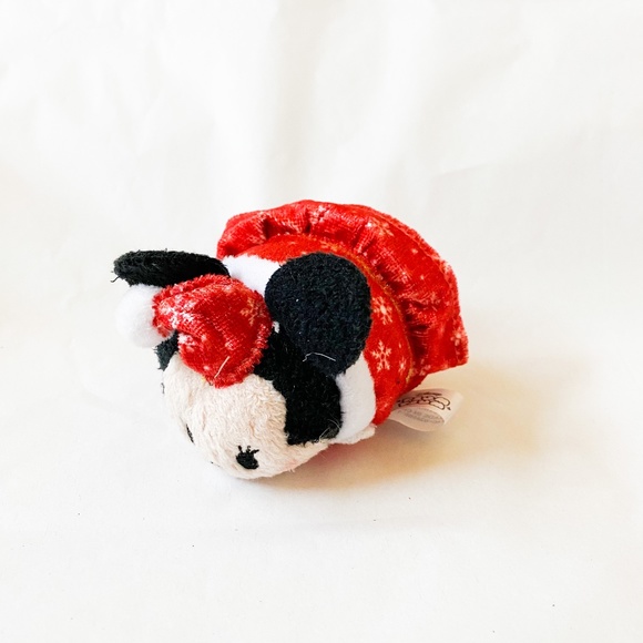 disney-accents-disney-tsum-tsum-advent-calendar-27-minnie-mouse